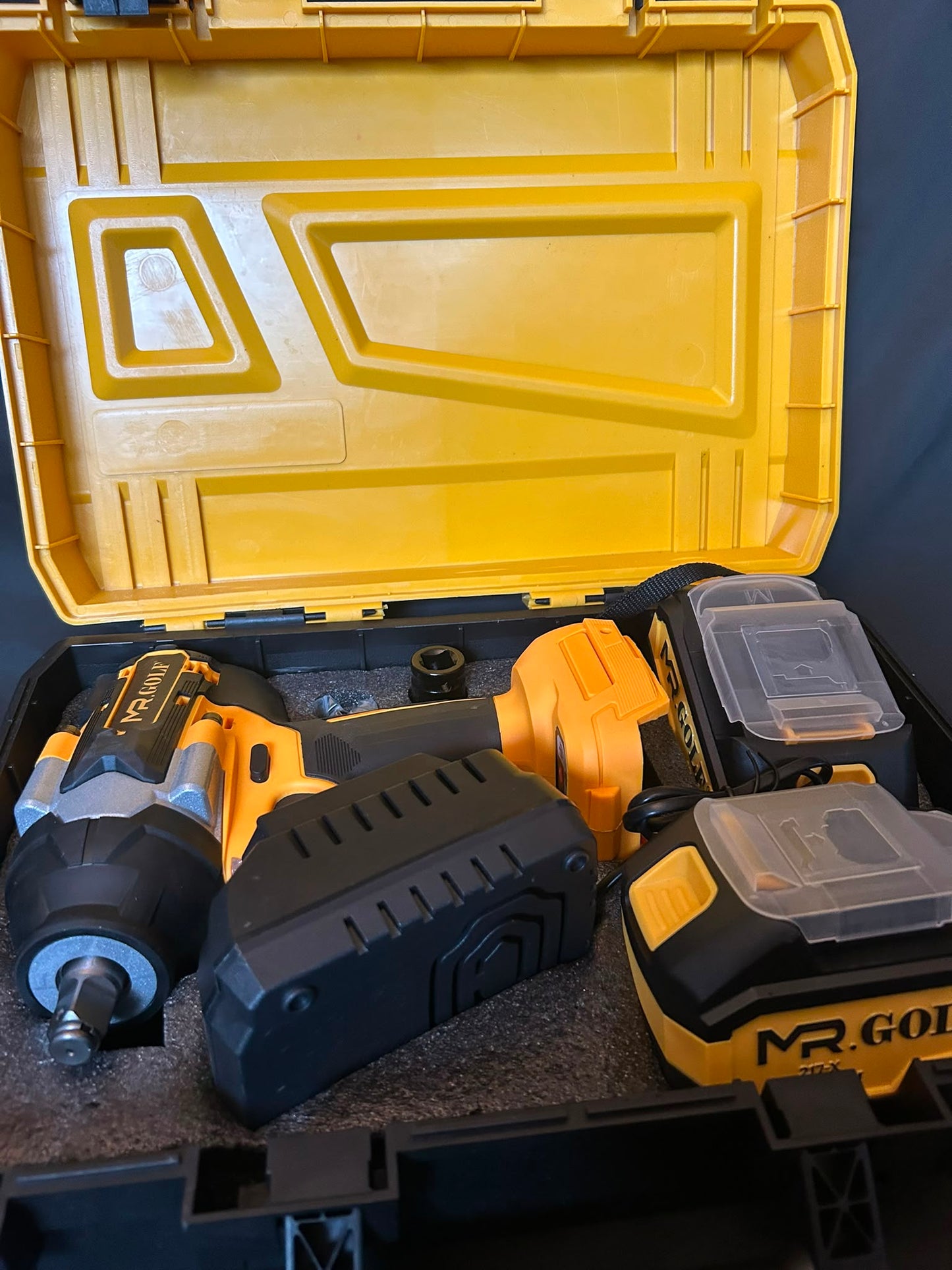 MR.GOLF MG860 Heavy Duty Cordless Impact Wrench Kit with 2 Batteries & Carry Case Mr Golf